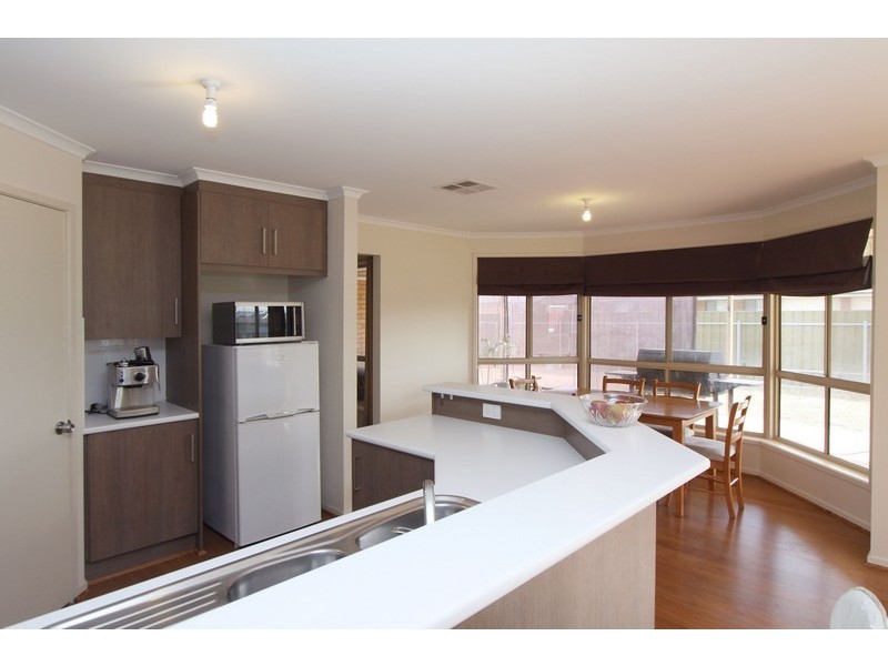 27 Everest Avenue, Andrews Farm SA 5114