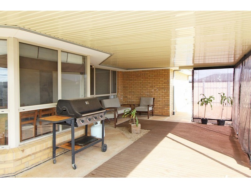 27 Everest Avenue, Andrews Farm SA 5114