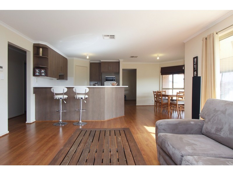 27 Everest Avenue, Andrews Farm SA 5114