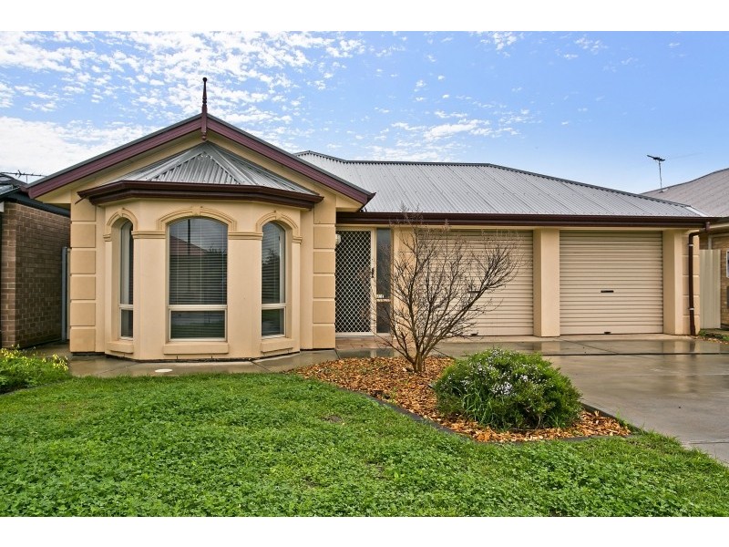 40 Strathaird Boulevard, Smithfield SA 5114