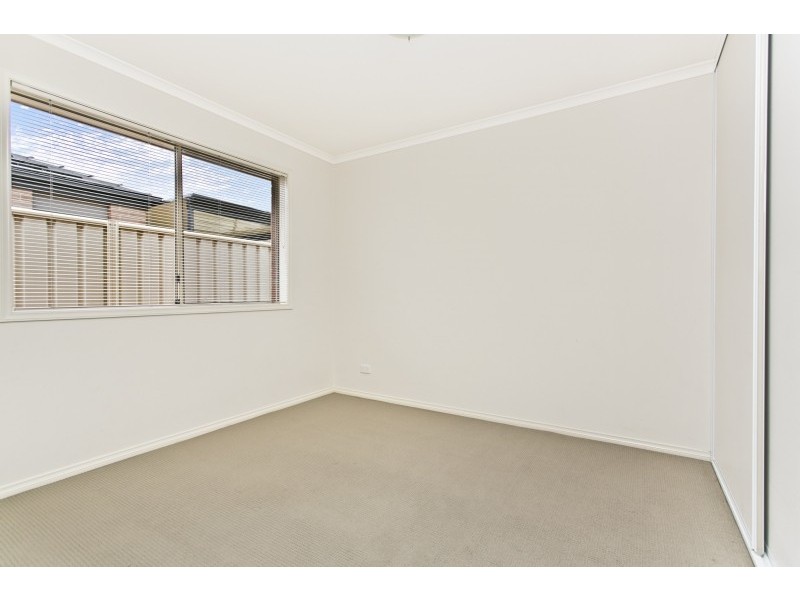 40 Strathaird Boulevard, Smithfield SA 5114