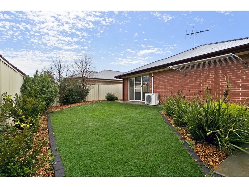 40 Strathaird Boulevard, Smithfield SA 5114