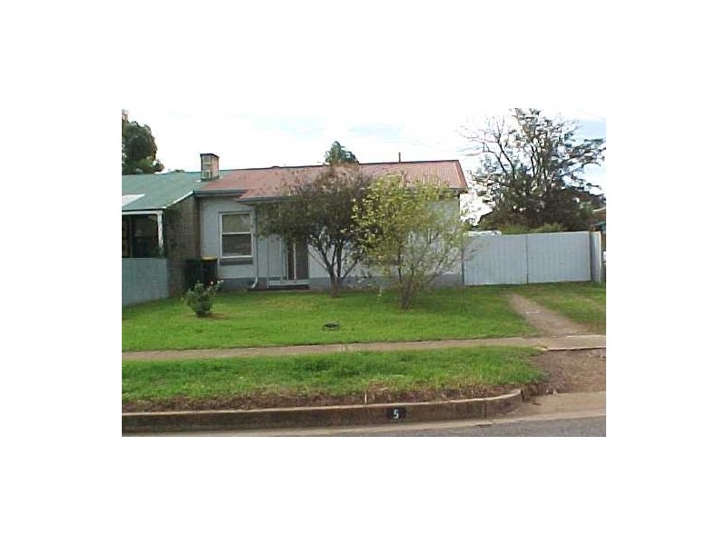 5 Murphy Street, Elizabeth Grove SA 5112