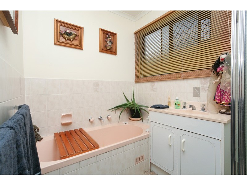 23 Parkview Avenue, Salisbury Downs SA 5108