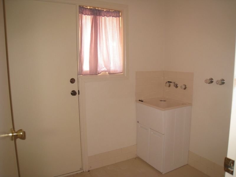 4/1B Coleman Road, Elizabeth Downs SA 5113