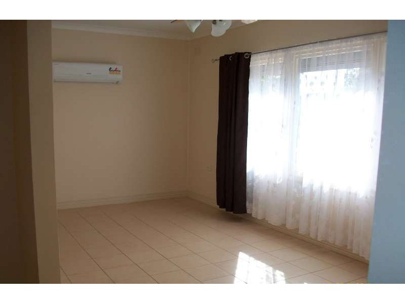 12 Kentish Road, Elizabeth Downs SA 5113