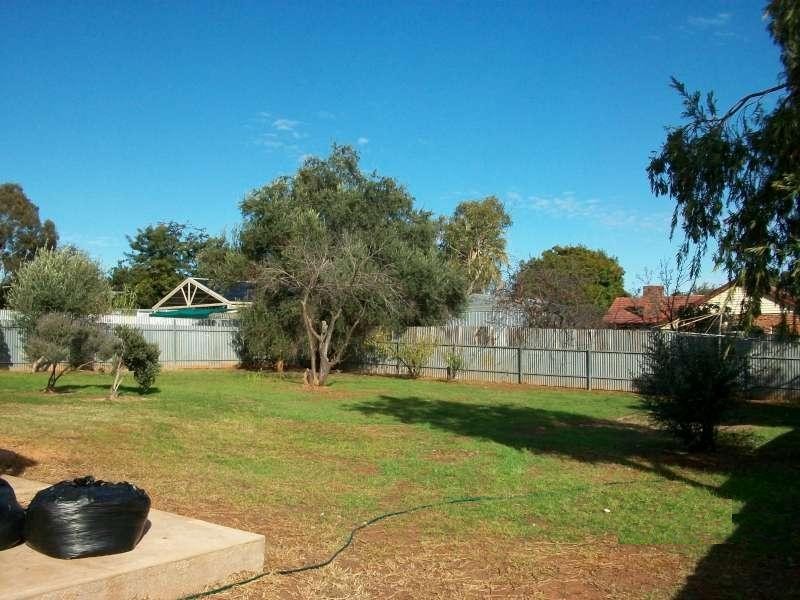 12 Kentish Road, Elizabeth Downs SA 5113