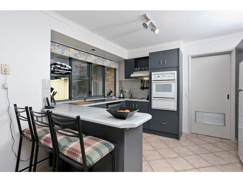 4 Manorhall Court, Salisbury Heights SA 5109