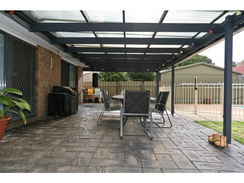 4 Manorhall Court, Salisbury Heights SA 5109