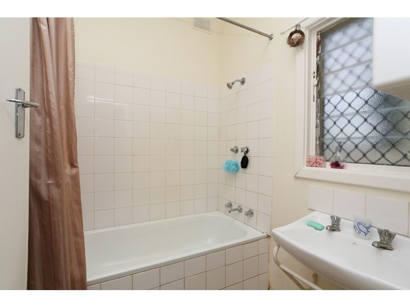 3 Whitford Road, Elizabeth South SA 5112