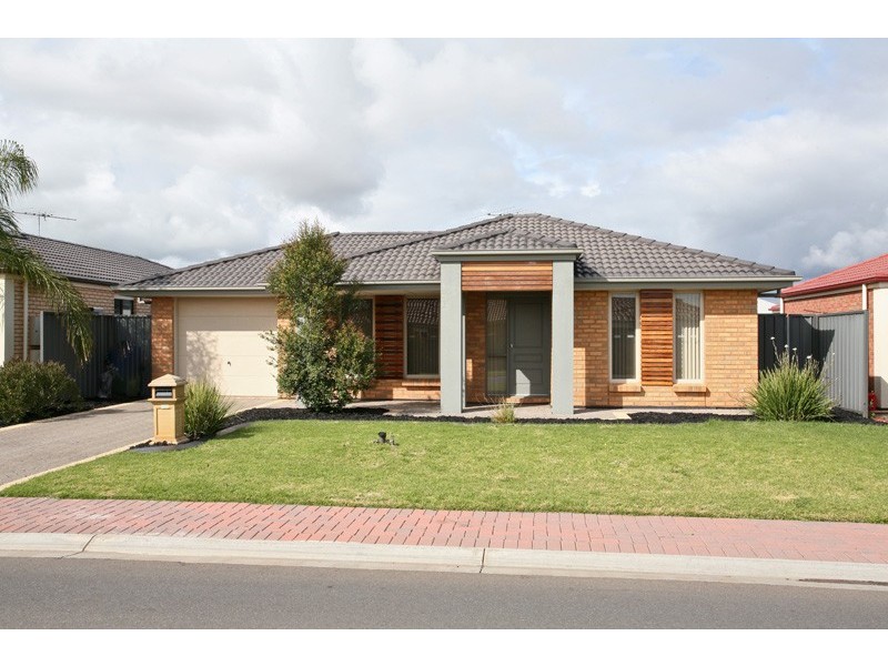 27 Lakeside Drive, Andrews Farm SA 5114