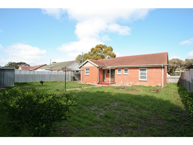 32 Greenwood Crescent, Smithfield Plains SA 5114