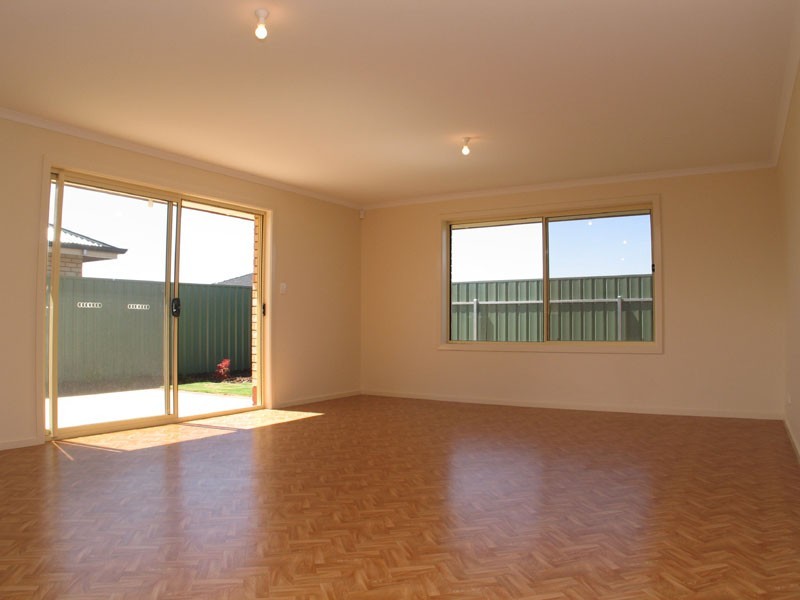 PROPERTY LEASED, Munno Para West SA 5115