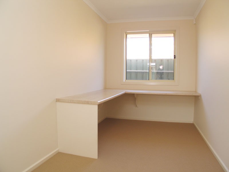 PROPERTY LEASED, Munno Para West SA 5115