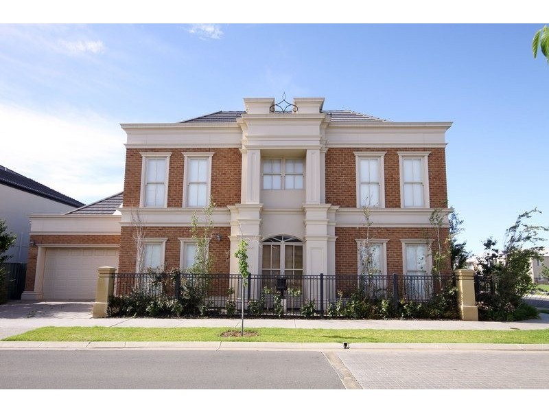 13 Isla Circuit, Mawson Lakes SA 5095