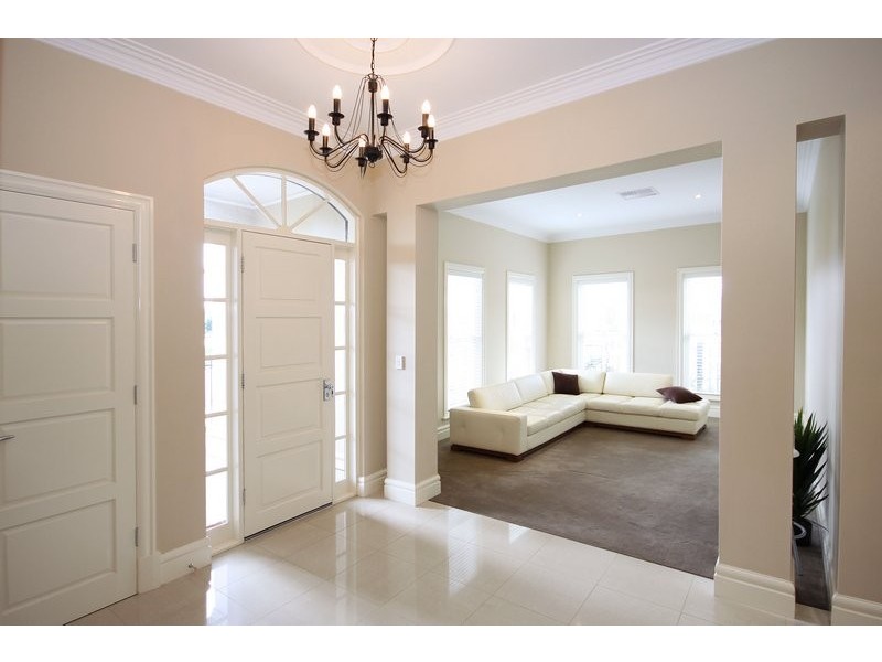 13 Isla Circuit, Mawson Lakes SA 5095