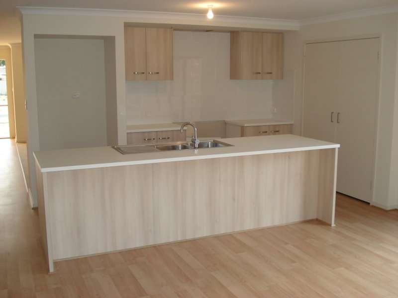 2 Overlander Way, Smithfield SA 5114