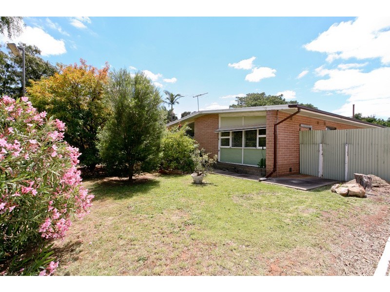 4 Nutt Street, Elizabeth Downs SA 5113