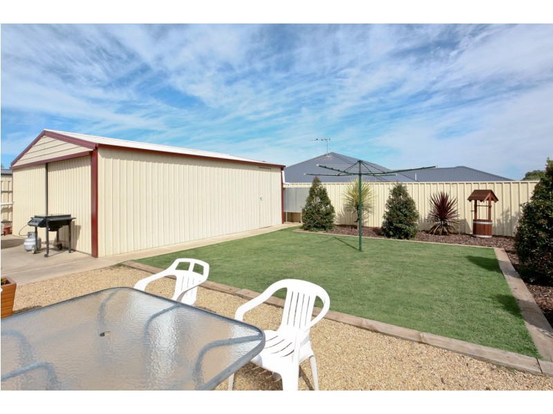 22 Moulds Crescent, Smithfield SA 5114