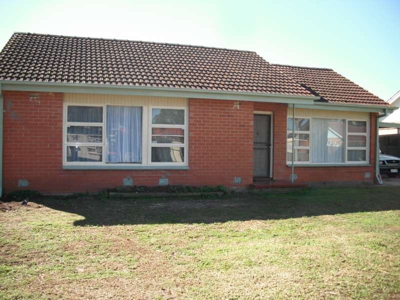 32 Greenwood Crescent, Smithfield Plains SA 5114