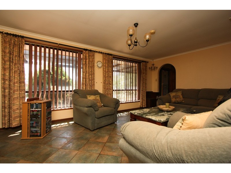 2  Yule Court, Parafield Gardens SA 5107