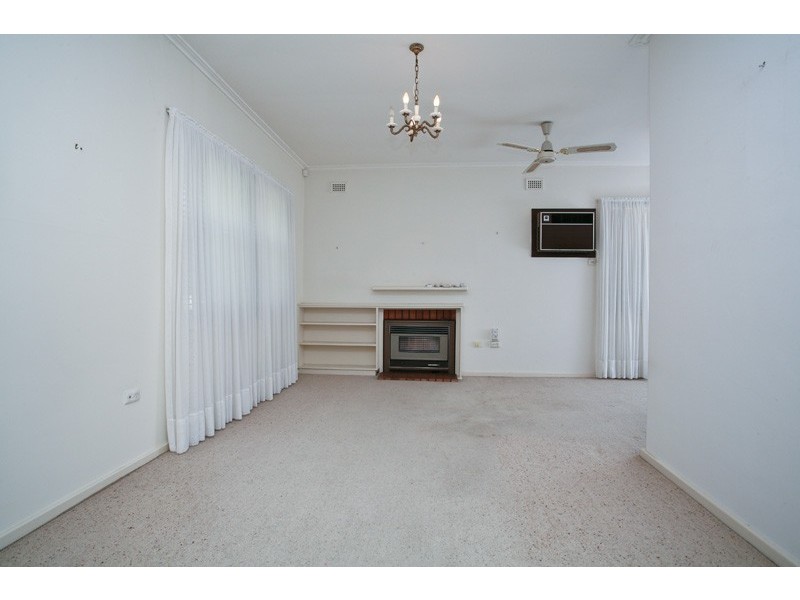 219 Hogarth Road, Elizabeth Grove SA 5112