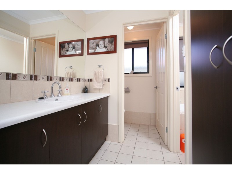 43 Flannery Crescent, Andrews Farm SA 5114