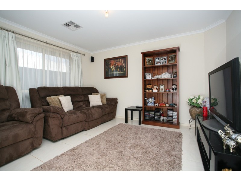 6 Gino Drive, Blakeview SA 5114