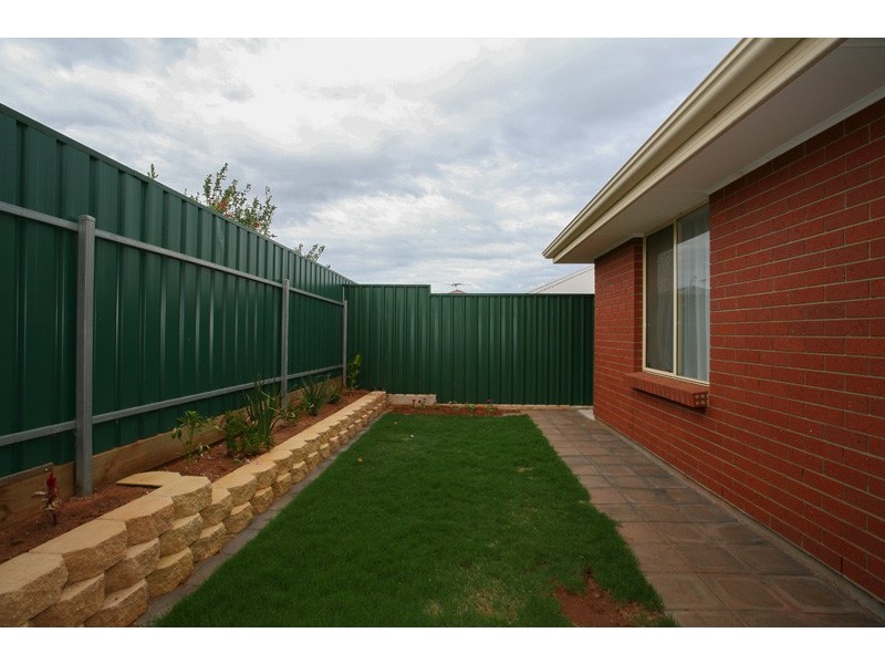 6 Gino Drive, Blakeview SA 5114