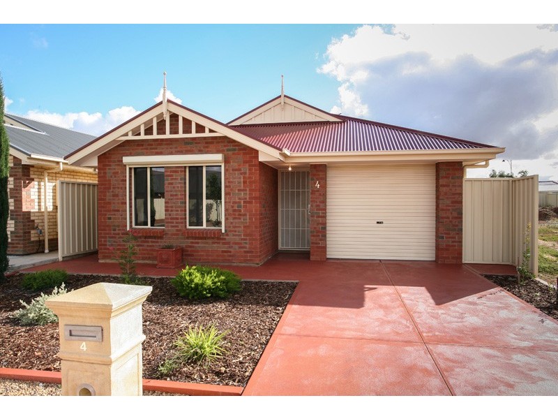 4 Oriana Court, Smithfield SA 5114