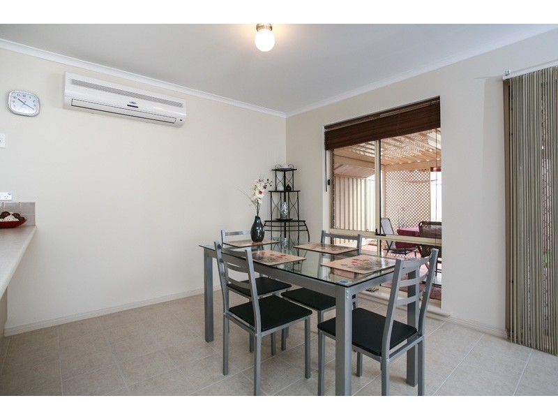 4 Oriana Court, Smithfield SA 5114