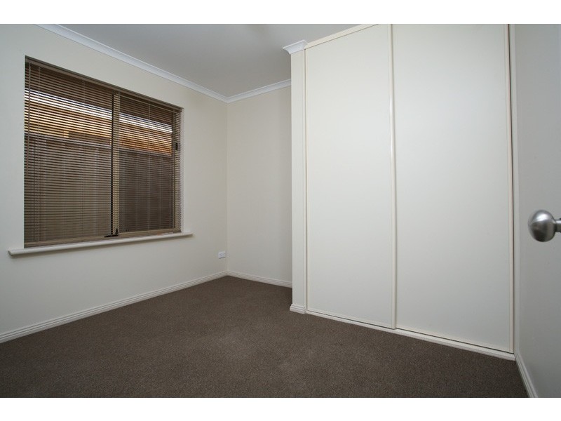 4 Oriana Court, Smithfield SA 5114