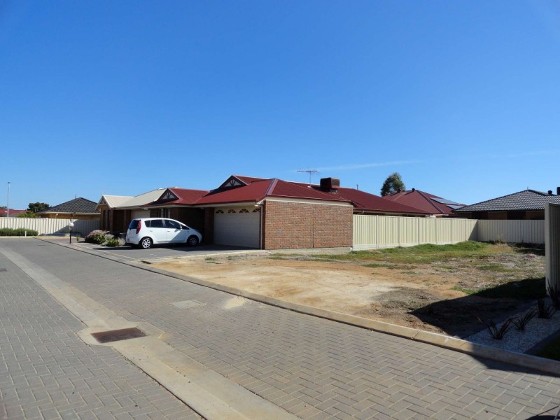 13 Maple Leaf Court, Munno Para West SA 5115
