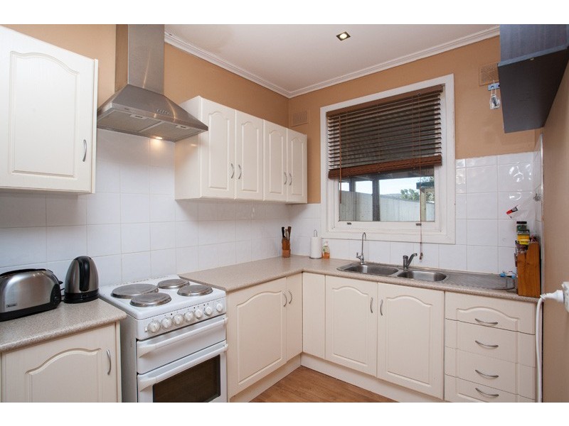 35 Mofflin Road, Elizabeth Grove SA 5112