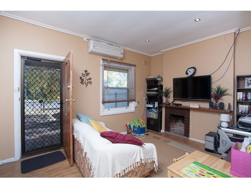 35 Mofflin Road, Elizabeth Grove SA 5112