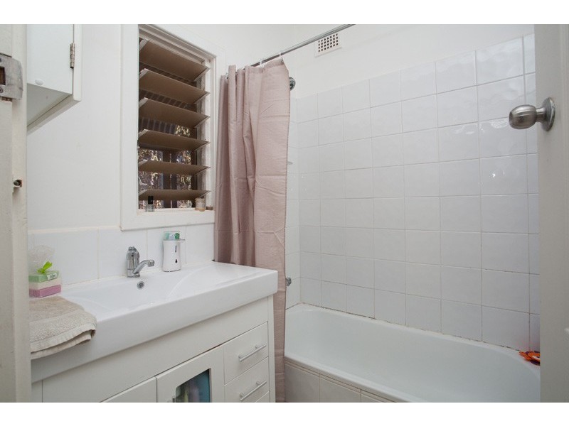 35 Mofflin Road, Elizabeth Grove SA 5112