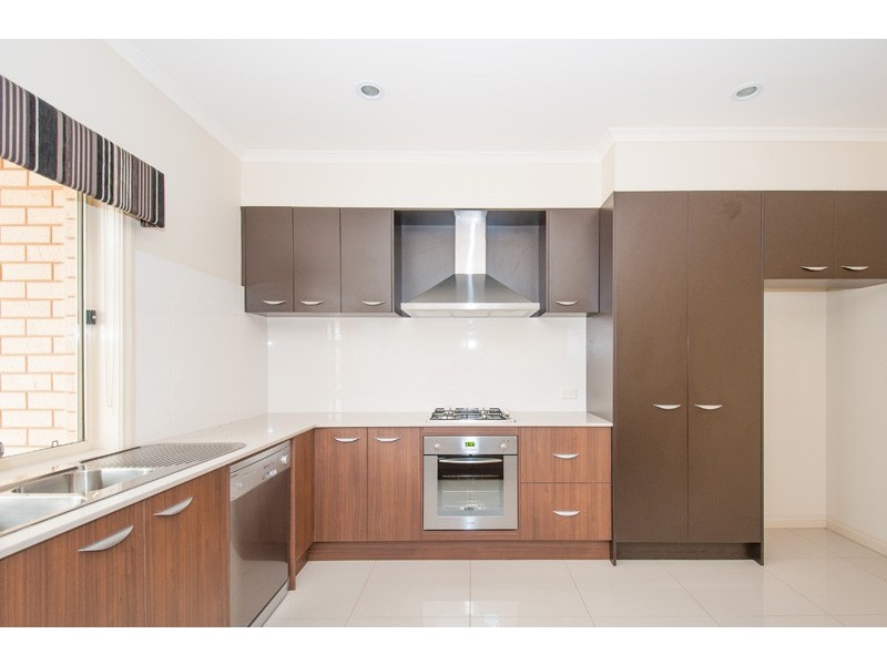 1 Hawick Ave, Blakeview SA 5114