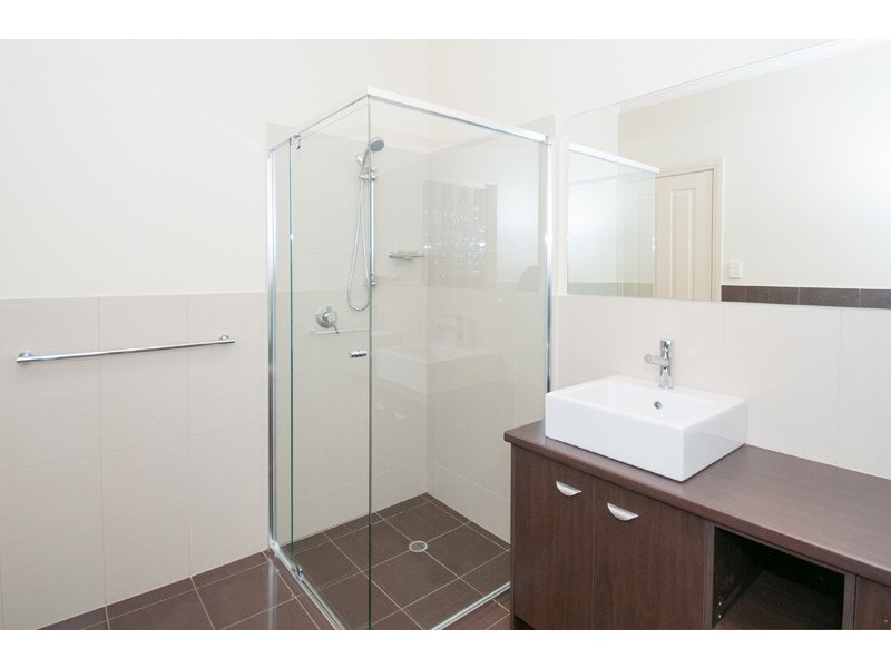 1 Hawick Ave, Blakeview SA 5114