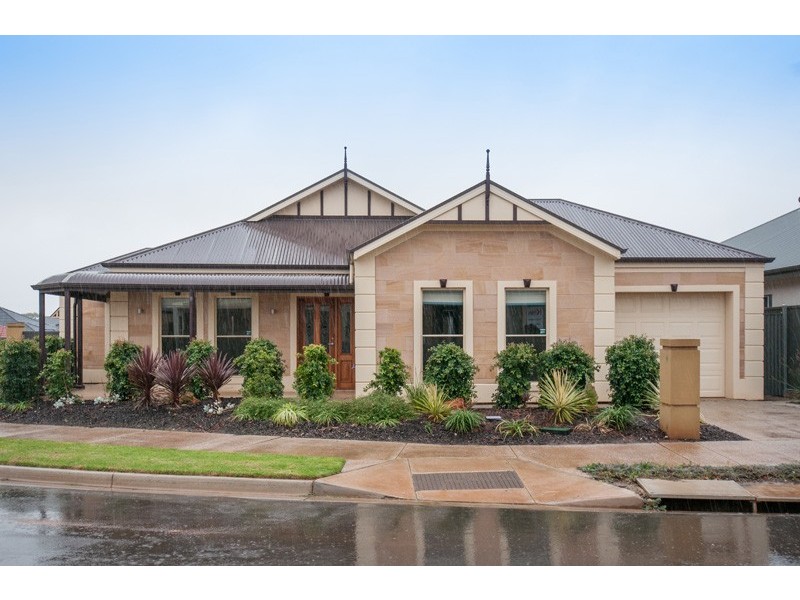 1 Hawick Ave, Blakeview SA 5114