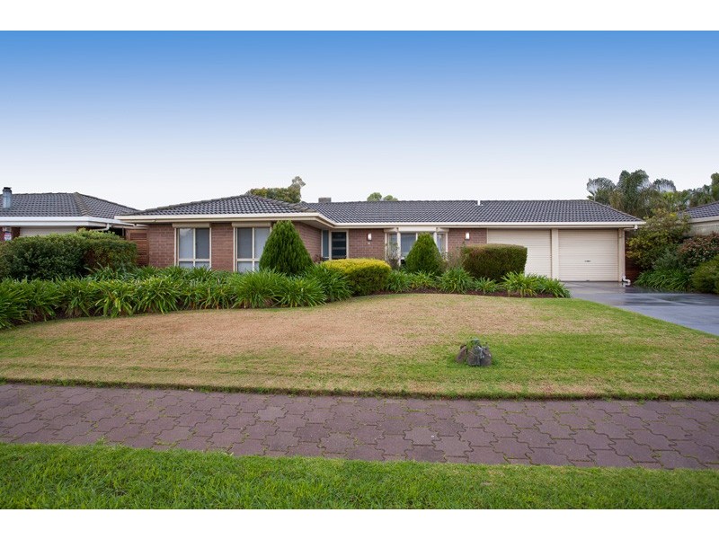 16 Petersens Parade, Salisbury Downs SA 5108