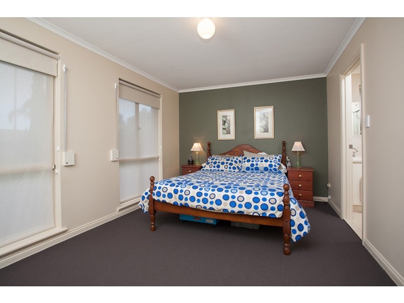 16 Petersens Parade, Salisbury Downs SA 5108