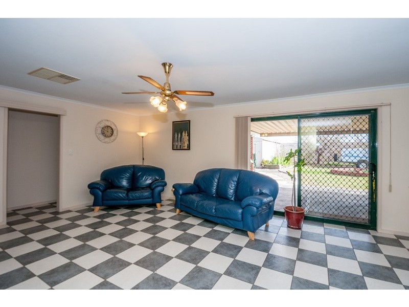 4 Andrews Court, Reid SA 5118
