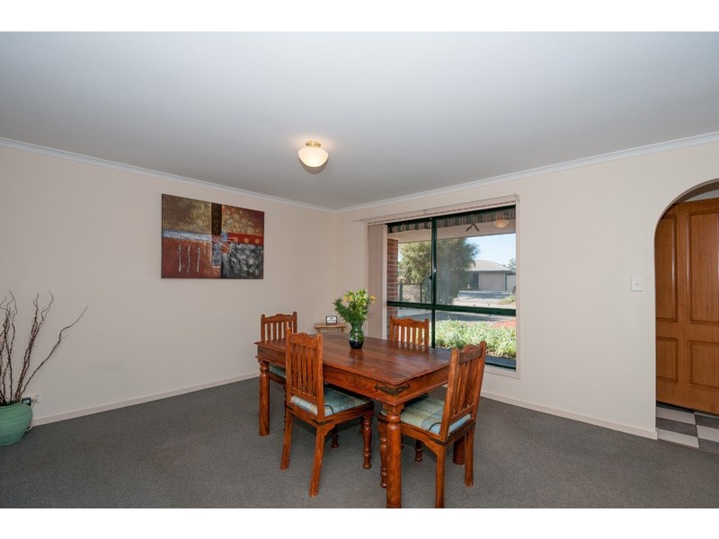 4 Andrews Court, Reid SA 5118