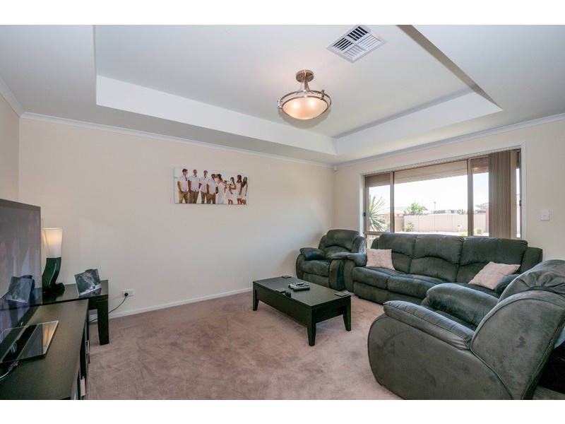 44 Everest Avenue, Andrews Farm SA 5114