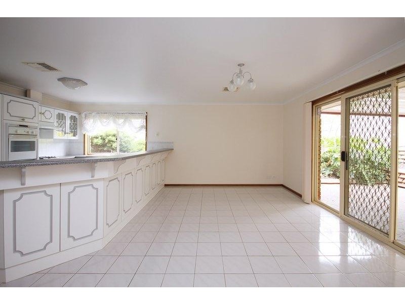 43 Cambridge Terrace, Hillbank SA 5112