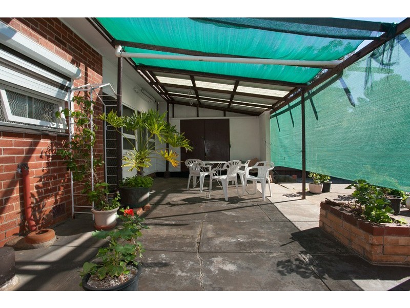 6 Wallace Road, Elizabeth Vale SA 5112