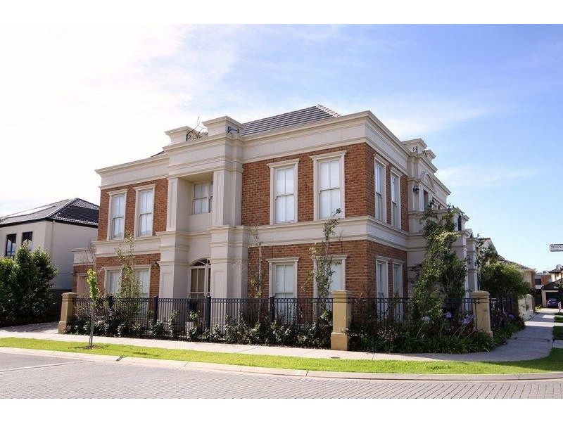 13 Isla Circuit, Mawson Lakes SA 5095