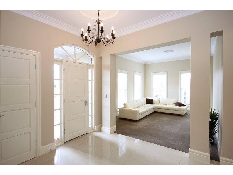 13 Isla Circuit, Mawson Lakes SA 5095