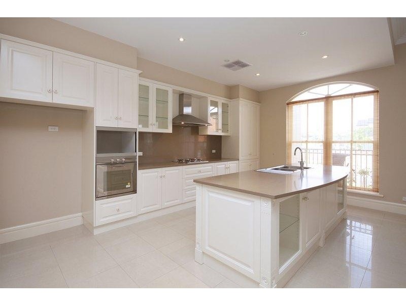 13 Isla Circuit, Mawson Lakes SA 5095