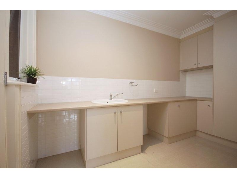 13 Isla Circuit, Mawson Lakes SA 5095